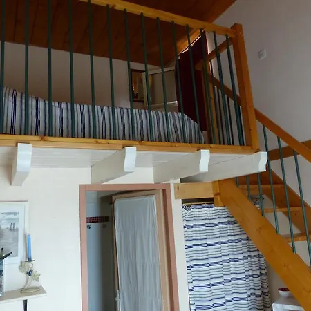 Les Amandiers Bed and breakfast
